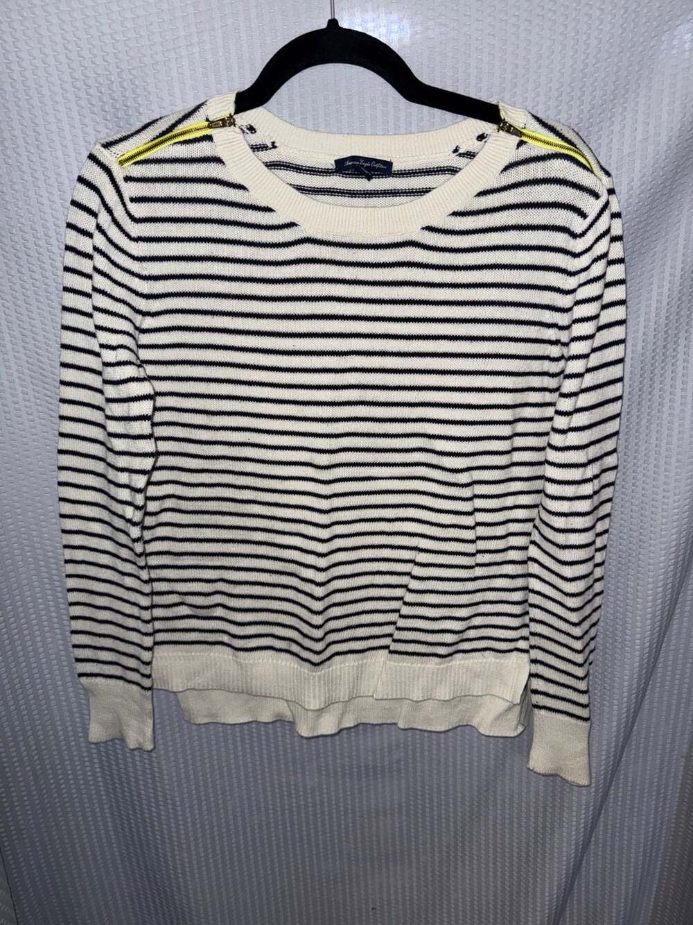 American Eagle Outfitters Striped Sweater Size M